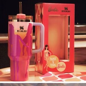 New Stanley Barbie Twist & Turn Collector 40 oz Flowstate Quencher H2.0 Tumbler